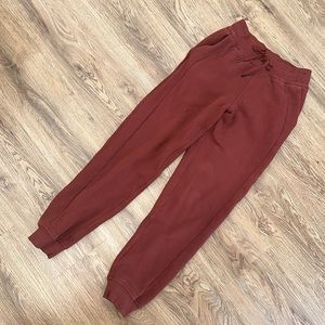 LuluLemon Scuba High-Rise Relaxed Jogger Sweatpants